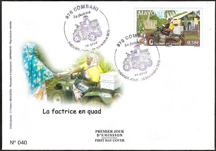 Postwaardstuk Mayotte met postbode op Quad